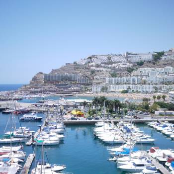 Excursion Puerto de Mogán and its market