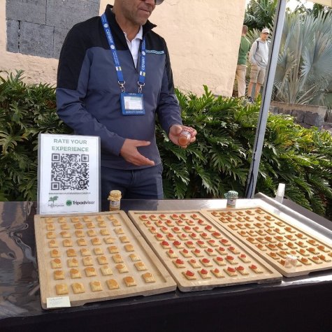 Premium Tour: Oil, Olives, Rum & Bananas